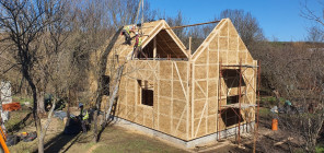 Angajez meserias in constructii din lemn